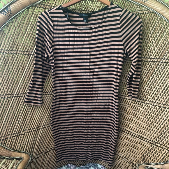 🌿2/20 striped bodycon dress - Picture 1 of 3